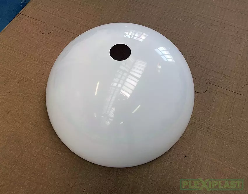 Opal hemisphere with a diameter of 900mm