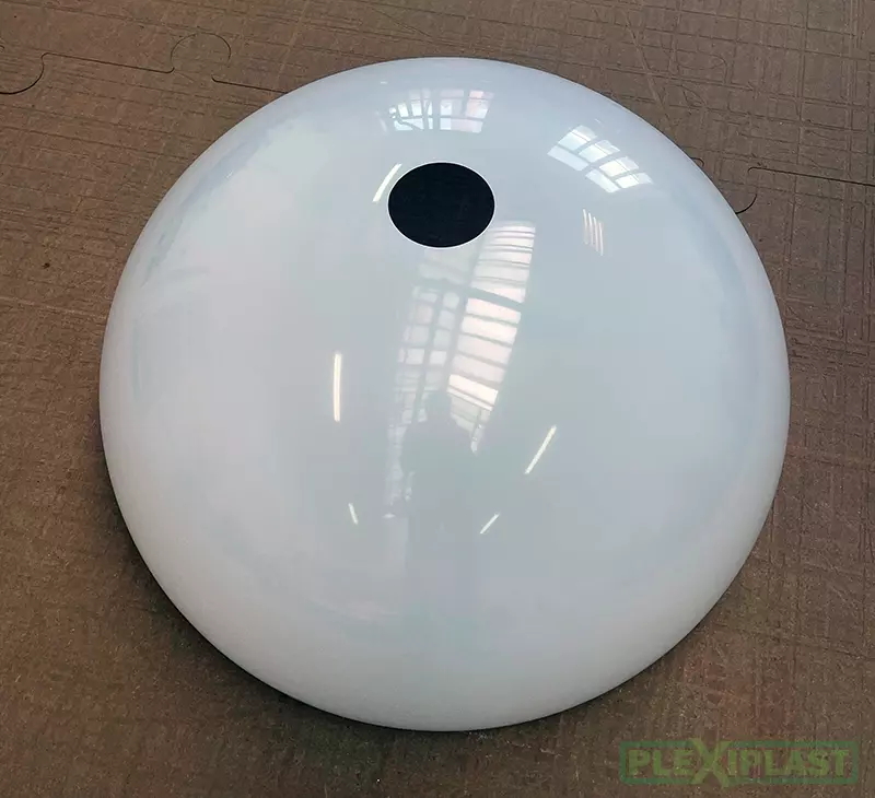 Opal hemisphere with a diameter of 900mm