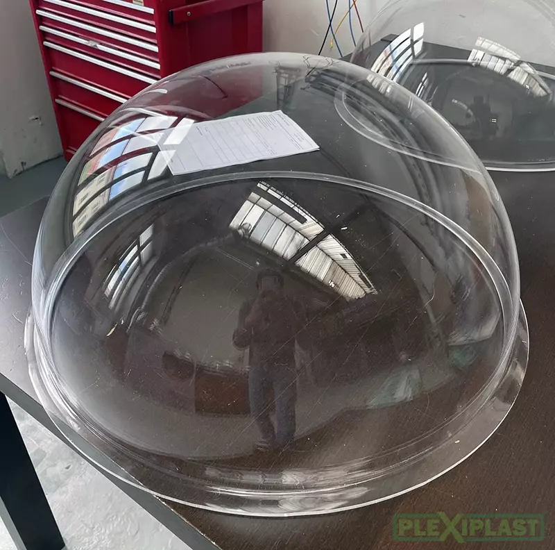 Plexiglas hemisphere with a diameter of 600mm