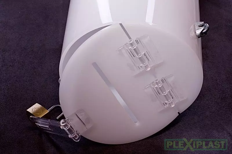 Opal acrylic moneybox in detail