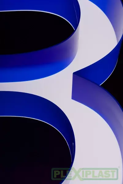 Back view of a 3D letter