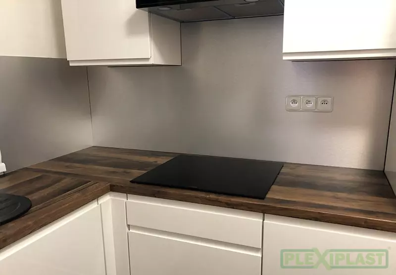 Material - butlerfinisch