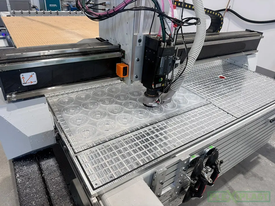 CNC router for machining plastic and aluminium sheets