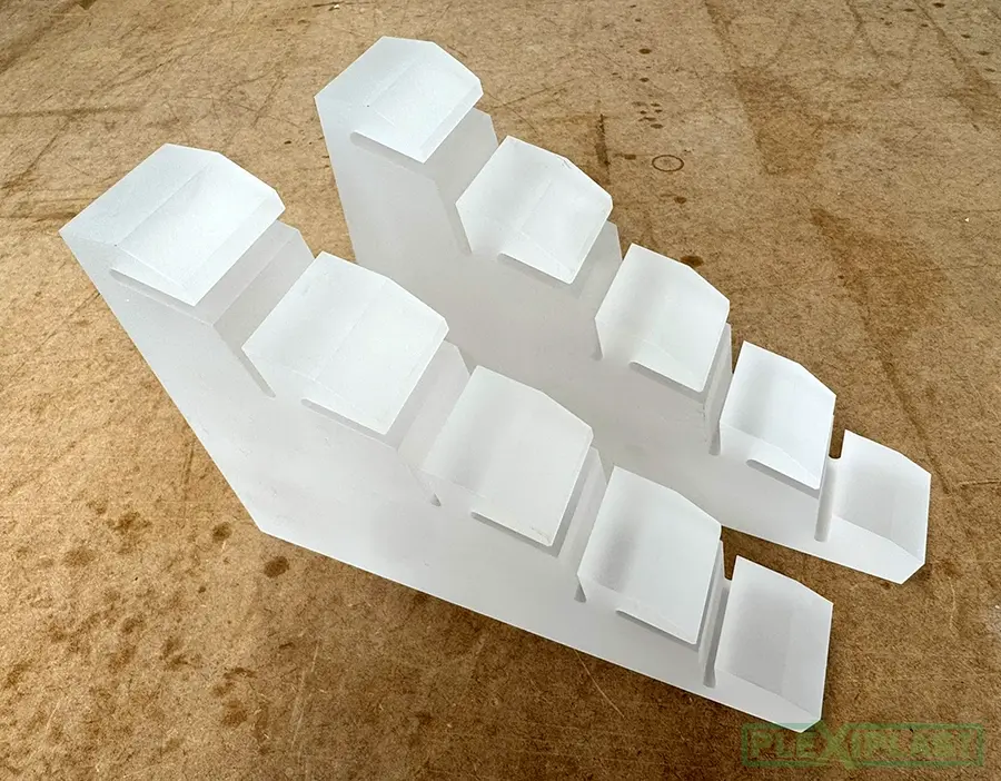 Plexisklový blok zmatněný pískováním