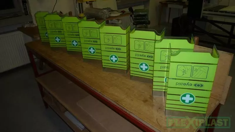 Sítotisk plexisklového krytu