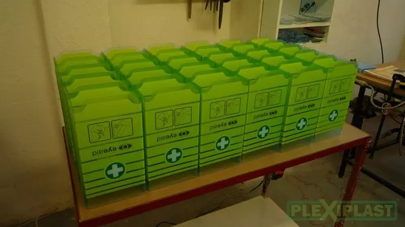 Grafické zpracování plexiskla pomocí sítotisku