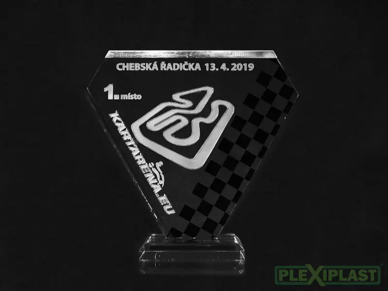 Trofej pro vítěze motoristického závodu