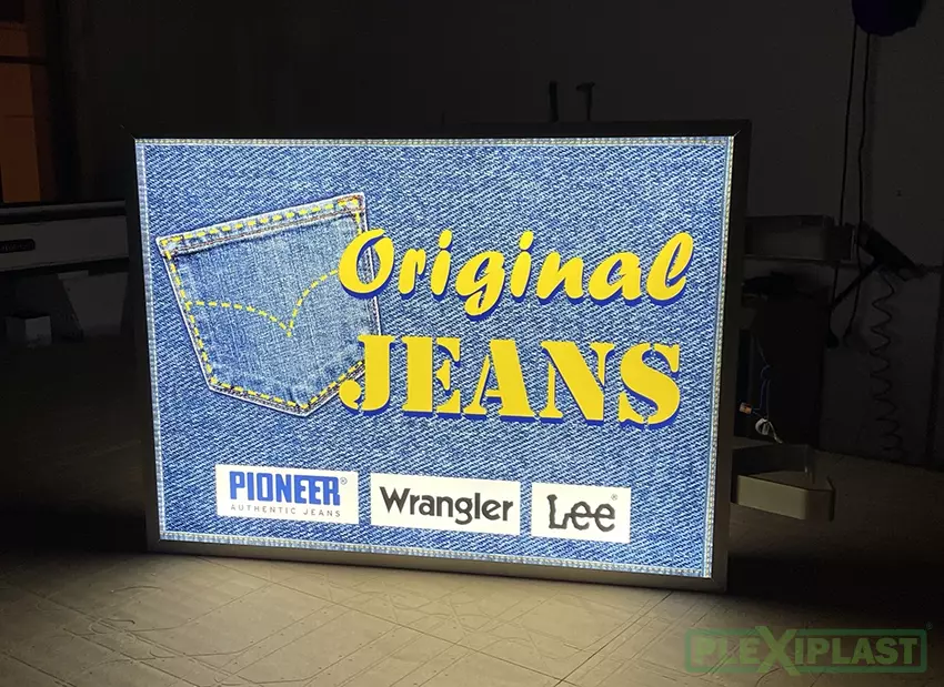 světelka - světelná reklama